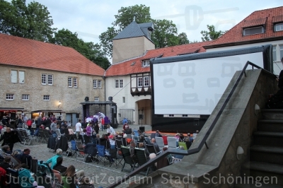 Open Air Kino - Willkommen bei den Hartmanns_43